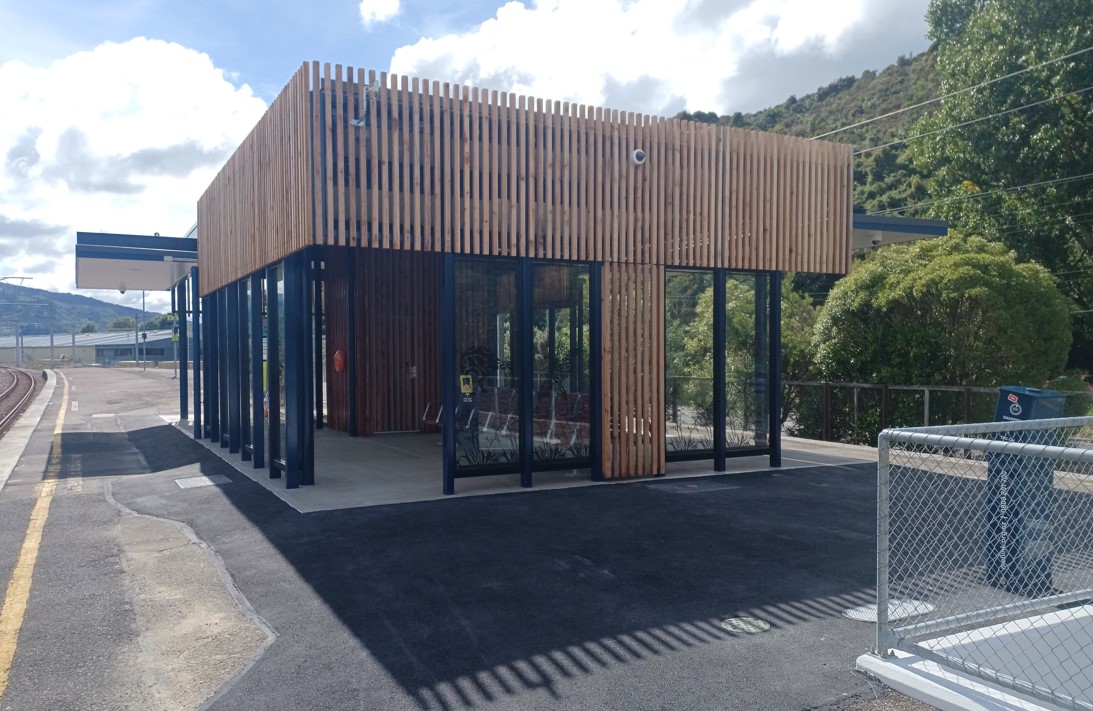 Pomare Station shelter exterior